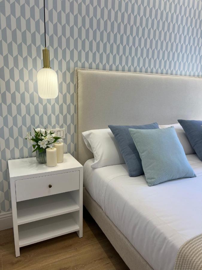 Donoso Cortes & Free Parking By Ele Apartments Malaga Exterior photo